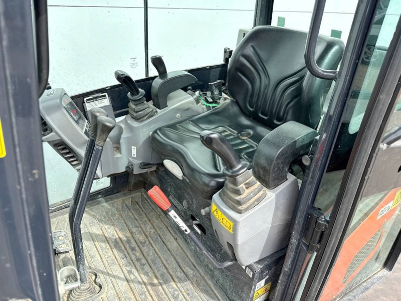 Miniexcavadora Kubota KX016-4 - Hammer Lines / Quick Coupler: foto 8