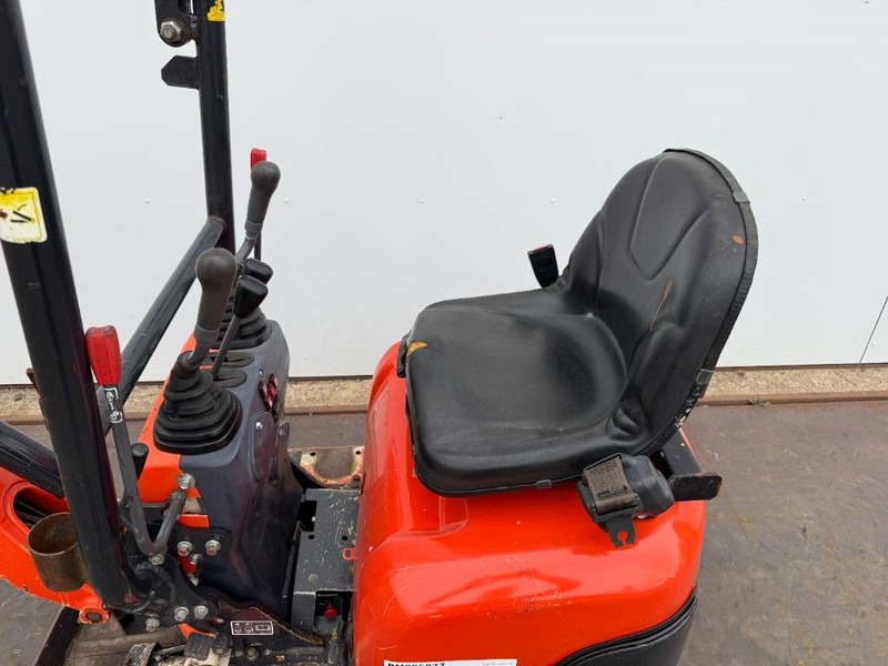 Miniexcavadora Kubota U10-3 - Hydr. Undercarriage / Hammer Lines: foto 8