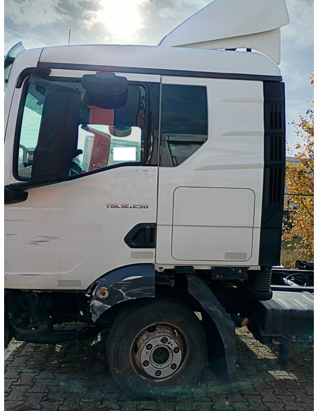 MAN TGL 12.250 gFH Fahrgestell Euro 6 AHK Unfall - Camión chasis: foto 5 MAN TGL 12.250 gFH Fahrgestell Euro 6 AHK Unfall - Camión chasis: foto 5