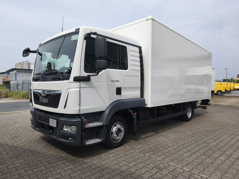 MAN TGL 8.190 Koffer gFH AHK LBW Euro 6 4x2 (11) - Camión caja cerrada: foto 1 MAN TGL 8.190 Koffer gFH AHK LBW Euro 6 4x2 (11) - Camión caja cerrada: foto 1