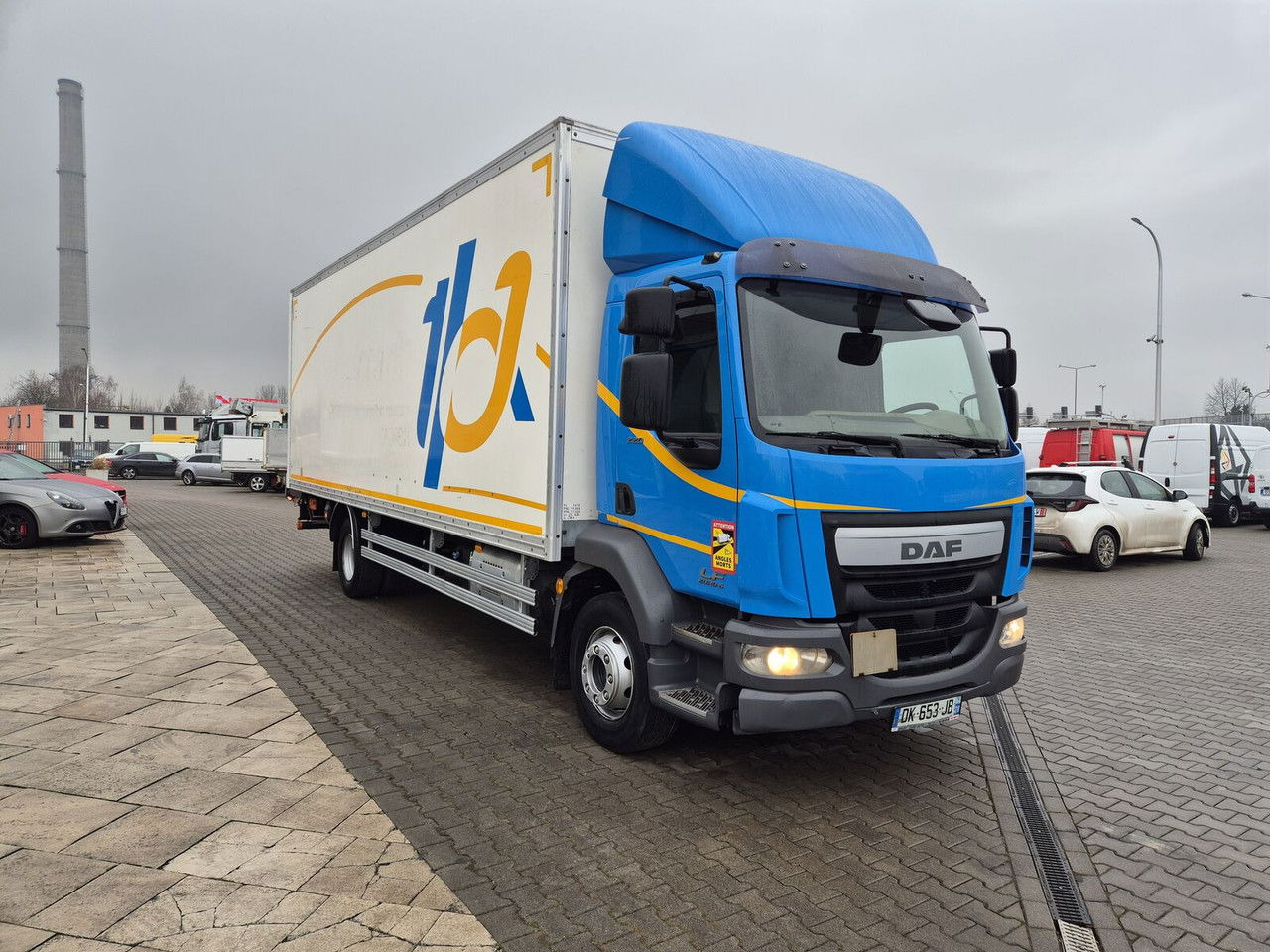 DAF LF 220 1 Owner / Serviced / Super Condition - Camión caja cerrada: foto 1 DAF LF 220 1 Owner / Serviced / Super Condition - Camión caja cerrada: foto 1