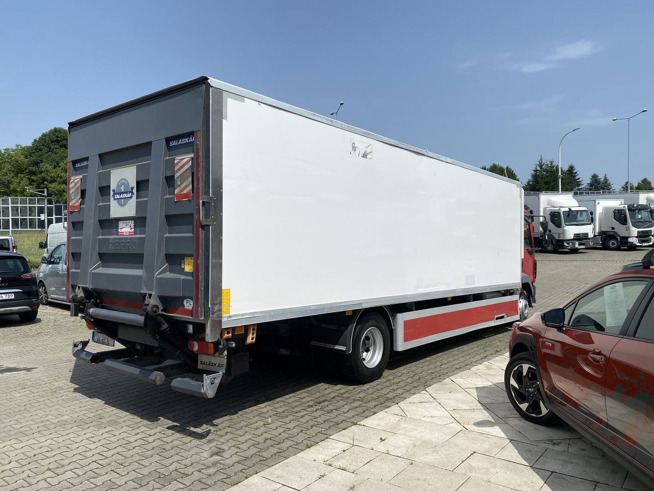 DAF LF 250 E6 AUT / 119TKM / Hulsteins -24 +25 / 18 EP / Serviced - Camión frigorífico: foto 5 DAF LF 250 E6 AUT / 119TKM / Hulsteins -24 +25 / 18 EP / Serviced - Camión frigorífico: foto 5