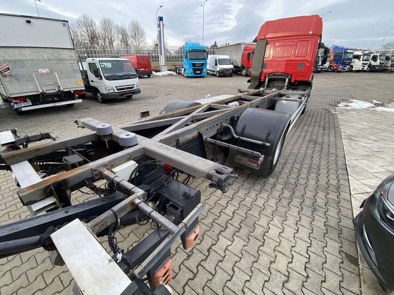 Camión chasis IVECO Stralis 360 AT 190 / Euro 5 / NEW Service / Long Frame: foto 13
