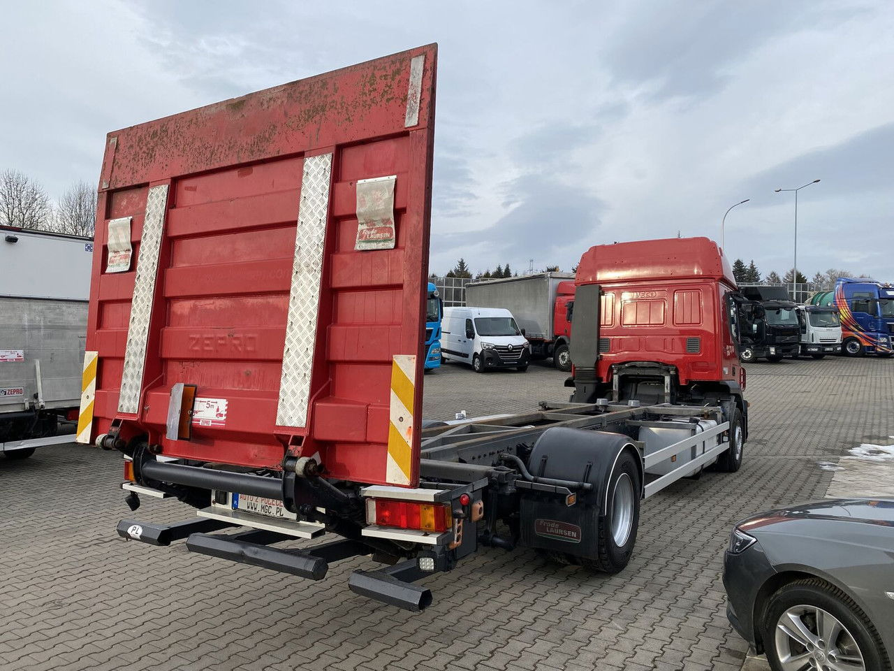 Camión chasis IVECO Stralis 360 AT 190 / Euro 5 / NEW Service / Long Frame: foto 9