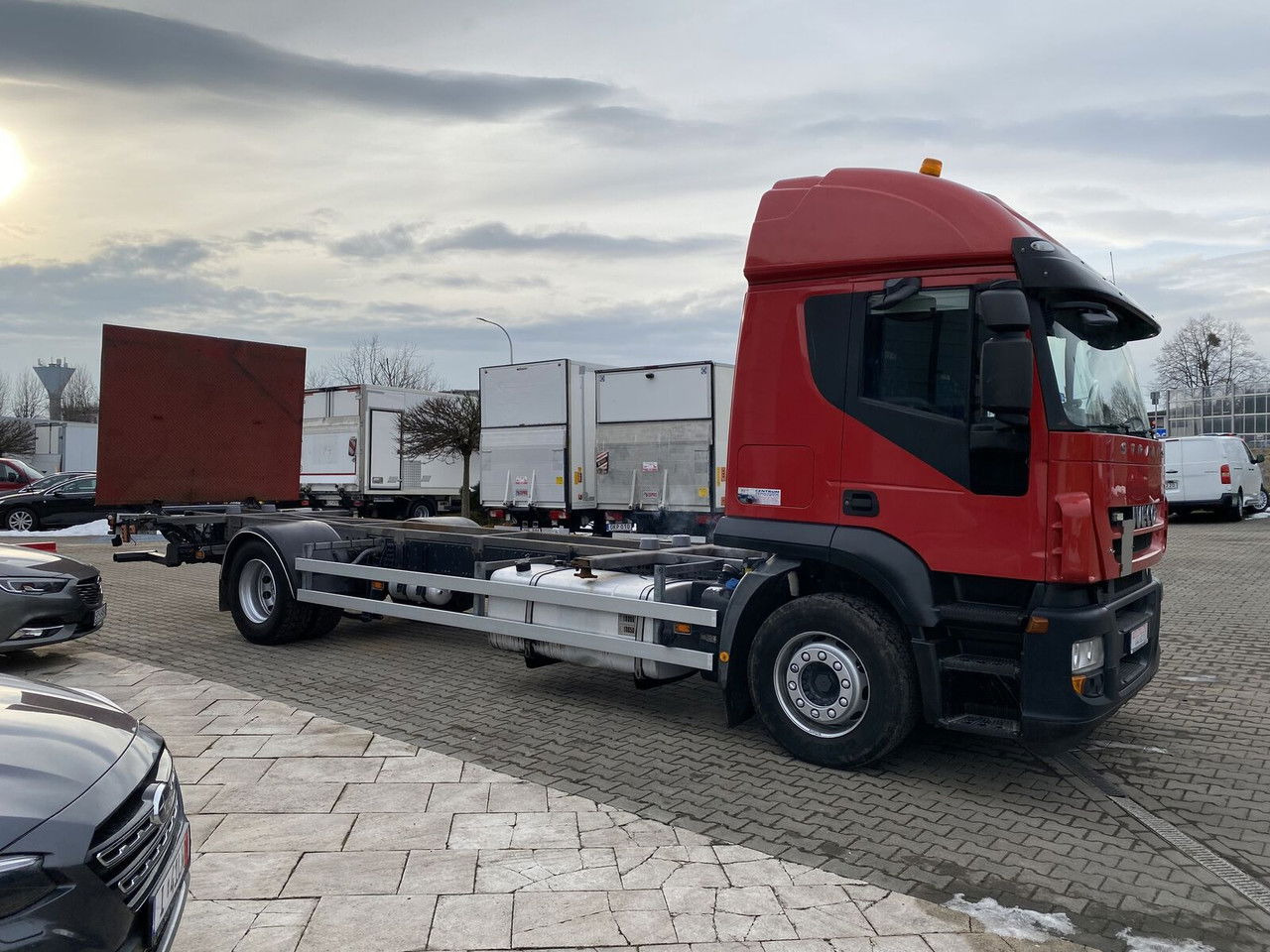 Camión chasis IVECO Stralis 360 AT 190 / Euro 5 / NEW Service / Long Frame: foto 5