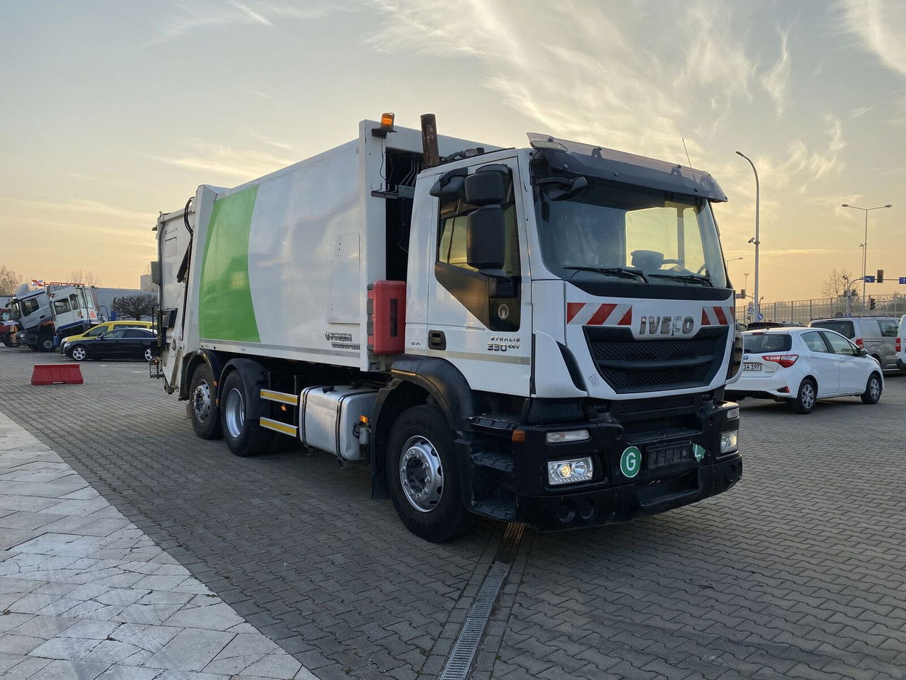 Iveco Stralis 330 EEV / Faun Vario Press 11 / Service NEW / TOP Iveco Stralis 330 EEV / Faun Vario Press 11 / Service NEW / TOP - Camión de basura: foto 4 Iveco Stralis 330 EEV / Faun Vario Press 11 / Service NEW / TOP Iveco Stralis 330 EEV / Faun Vario Press 11 / Service NEW / TOP - Camión de basura: foto 4