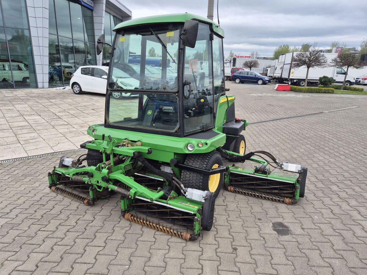 John Deere 1905 4WD / 2010 / Serviced / Cabin John Deere 1905 4WD / 2010 / Serviced / Cabin - Cortacésped: foto 2 John Deere 1905 4WD / 2010 / Serviced / Cabin John Deere 1905 4WD / 2010 / Serviced / Cabin - Cortacésped: foto 2