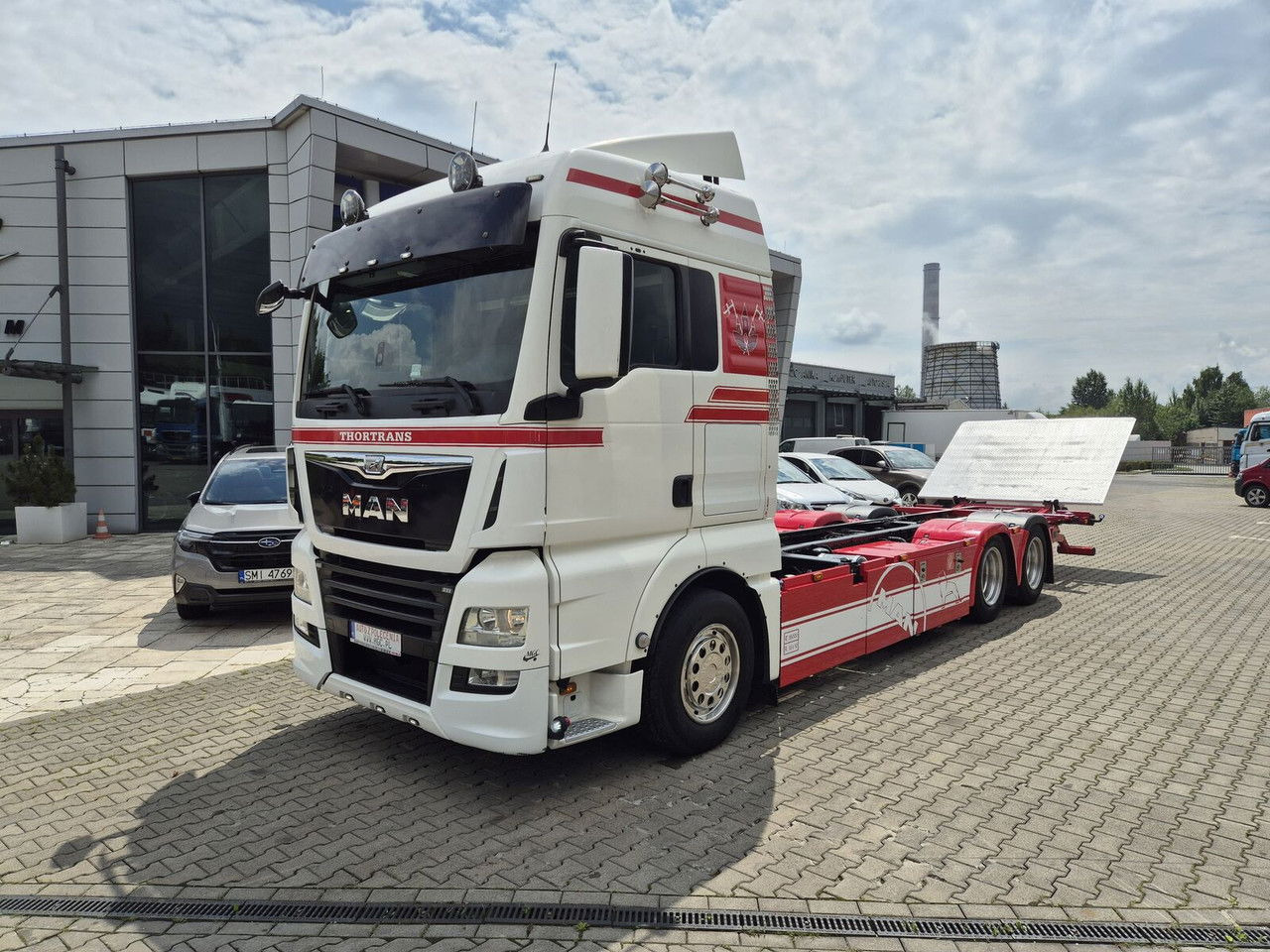 MAN TGX 28 28.420 , 6x2-2 LL / Trailer HFR KM 20 / 1 Owner / E6 /Guaran - Camión portacontenedore/ Intercambiable: foto 1 MAN TGX 28 28.420 , 6x2-2 LL / Trailer HFR KM 20 / 1 Owner / E6 /Guaran - Camión portacontenedore/ Intercambiable: foto 1