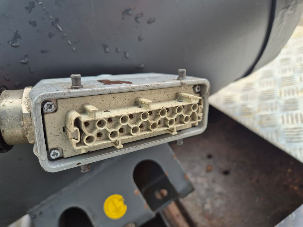 Generador industriale nuevo MECALAC ECP34 2S4 - Iveco Engine,126kVA,New oils, filters, Mecc Alte ECP34 2S4 - Iveco Engine,126kVA,New oils, filters, Like New: foto 28 Generador industriale nuevo MECALAC ECP34 2S4 - Iveco Engine,126kVA,New oils, filters, Mecc Alte ECP34 2S4 - Iveco Engine,126kVA,New oils, filters, Like New: foto 28