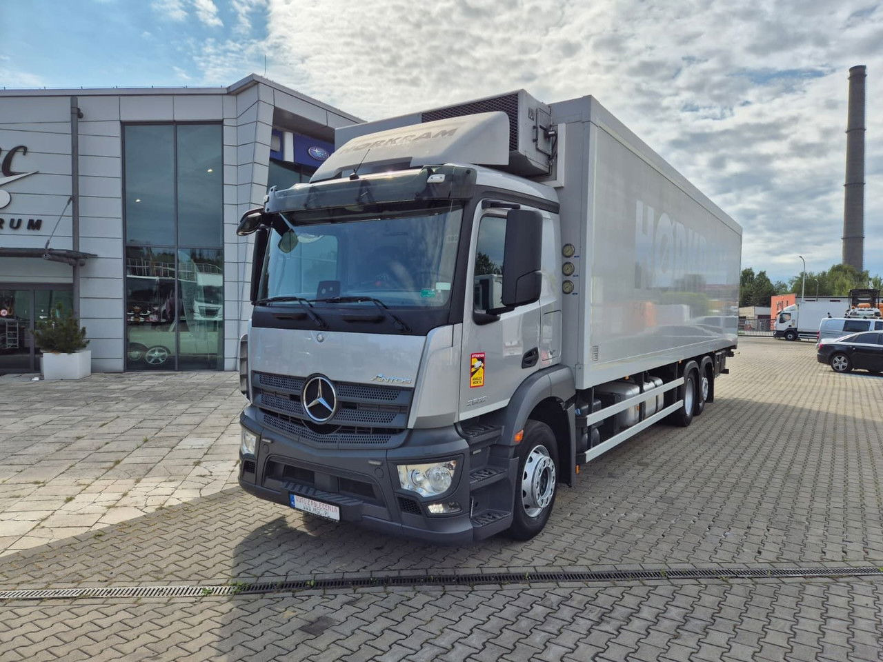 Mercedes-Benz Antos 2532 L / Frigoblock / 1 Owner / Works Great - Camión frigorífico: foto 3 Mercedes-Benz Antos 2532 L / Frigoblock / 1 Owner / Works Great - Camión frigorífico: foto 3