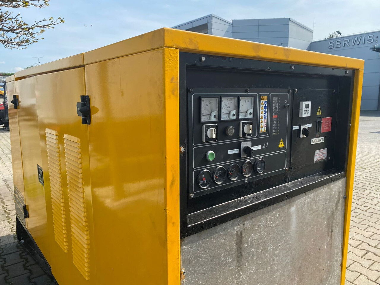 SDMO NS 60 W M, Silent generator 60kVA, 48KW NS 60 W M, Silent generator 60kVA, 48KW - Generador industriale: foto 1 SDMO NS 60 W M, Silent generator 60kVA, 48KW NS 60 W M, Silent generator 60kVA, 48KW - Generador industriale: foto 1