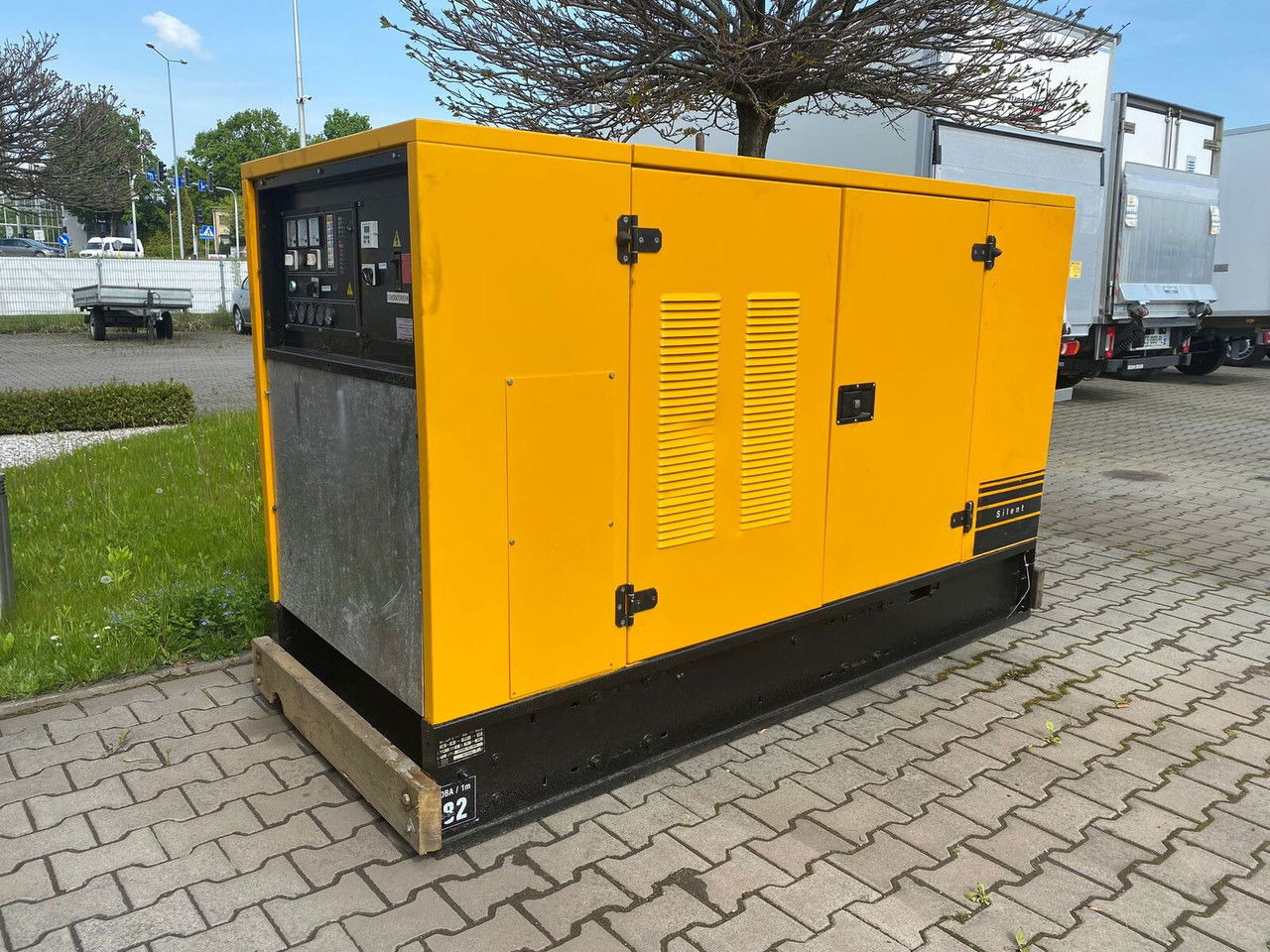SDMO NS 60 W M, Silent generator 60kVA, 48KW NS 60 W M, Silent generator 60kVA, SDMO NS 60 W M, Silent generator 60kVA, 48KW NS 60 W M, Silent generator 60kVA, 48KW - Generador industriale: foto 2 SDMO NS 60 W M, Silent generator 60kVA, 48KW NS 60 W M, Silent generator 60kVA, SDMO NS 60 W M, Silent generator 60kVA, 48KW NS 60 W M, Silent generator 60kVA, 48KW - Generador industriale: foto 2