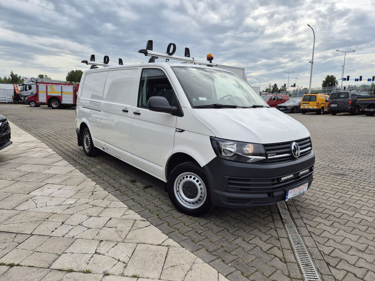 Volkswagen Transporter T6 4Motion / 1 Owner / Webasto / 4X4 / Works Great - Furgoneta pequeña: foto 5 Volkswagen Transporter T6 4Motion / 1 Owner / Webasto / 4X4 / Works Great - Furgoneta pequeña: foto 5