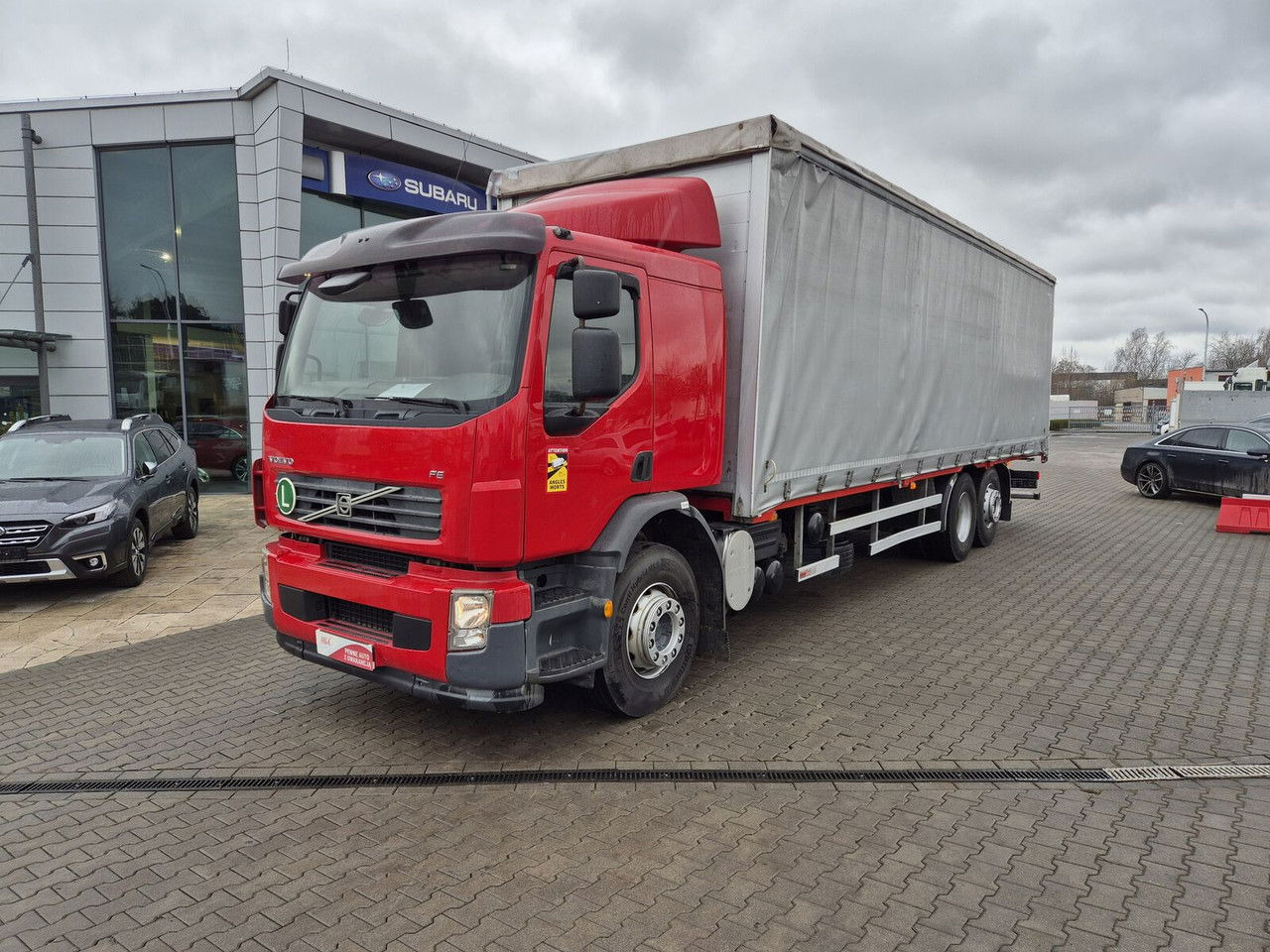 Volvo FE 320 62R / Serviced / 22 EP / Euro 4 - Camión lona: foto 1 Volvo FE 320 62R / Serviced / 22 EP / Euro 4 - Camión lona: foto 1