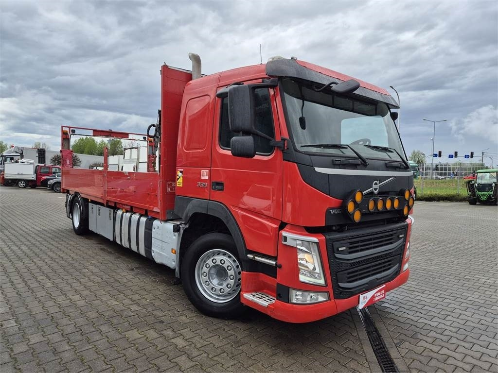 Volvo FM 330 / WEBASTO / HDS HIAB / 1 OWNER - Camión caja abierta: foto 1 Volvo FM 330 / WEBASTO / HDS HIAB / 1 OWNER - Camión caja abierta: foto 1