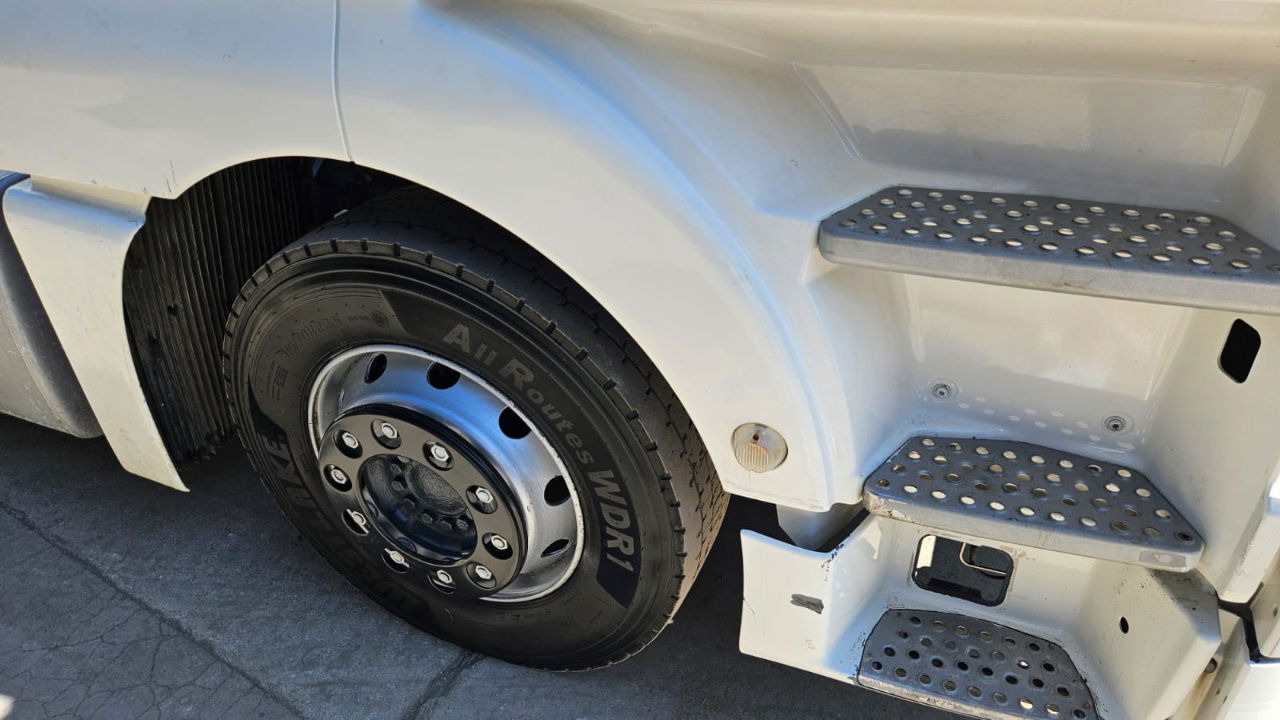 Cabeza tractora MAN TGA 18.413 4X2 tractor unit: foto 8 Cabeza tractora MAN TGA 18.413 4X2 tractor unit: foto 8