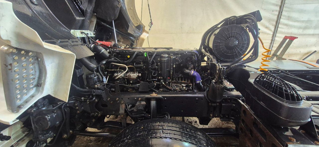 Cabeza tractora MAN TGA 18.413 4X2 tractor unit: foto 15 Cabeza tractora MAN TGA 18.413 4X2 tractor unit: foto 15