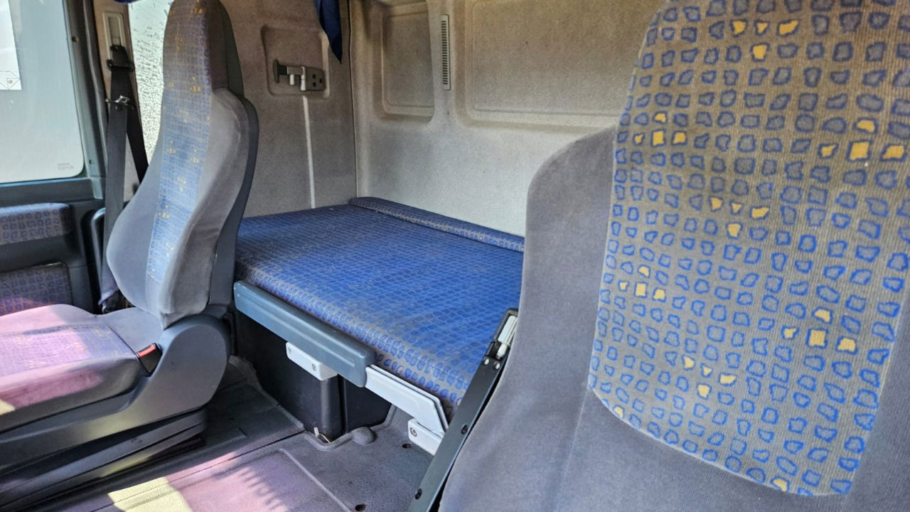 Cabeza tractora MAN TGA 18.413 4X2 tractor unit: foto 23 Cabeza tractora MAN TGA 18.413 4X2 tractor unit: foto 23