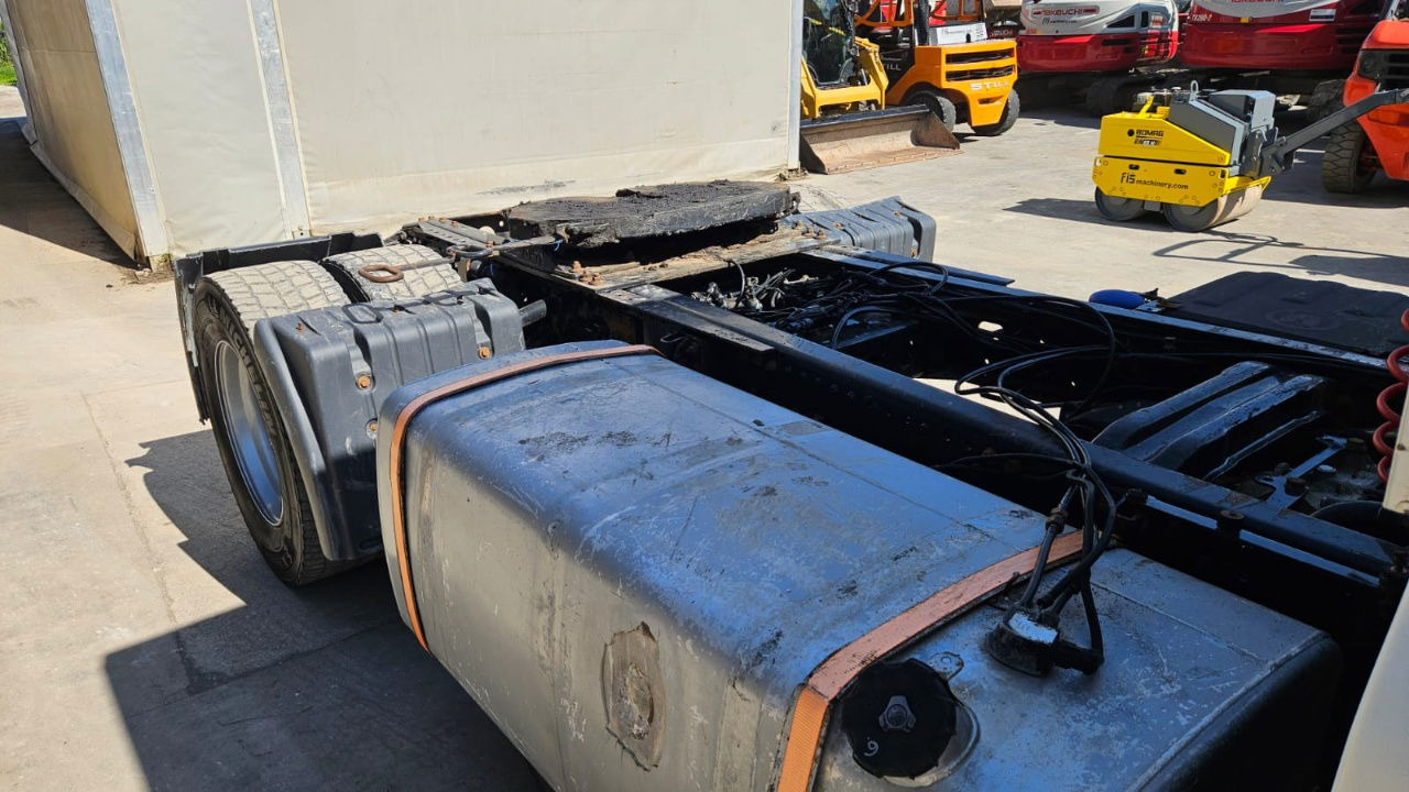 Cabeza tractora MAN TGA 18.413 4X2 tractor unit: foto 13 Cabeza tractora MAN TGA 18.413 4X2 tractor unit: foto 13