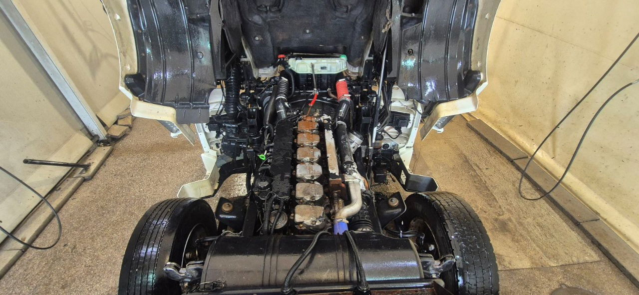 Cabeza tractora MAN TGA 18.413 4X2 tractor unit: foto 16 Cabeza tractora MAN TGA 18.413 4X2 tractor unit: foto 16