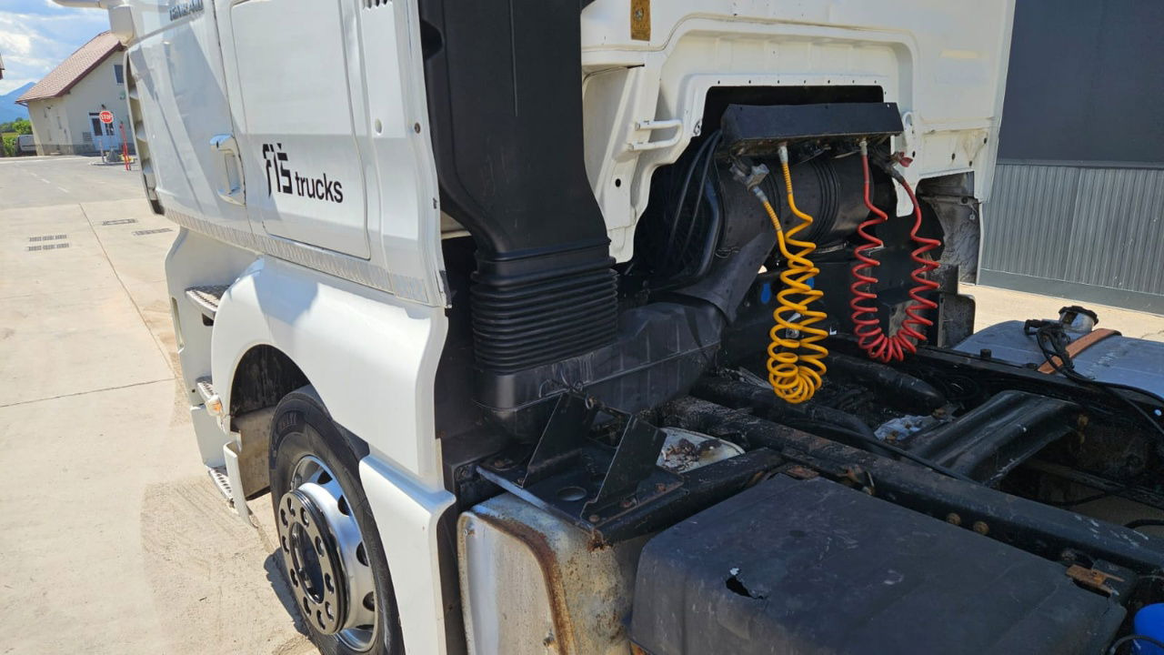 Cabeza tractora MAN TGA 18.413 4X2 tractor unit: foto 12 Cabeza tractora MAN TGA 18.413 4X2 tractor unit: foto 12