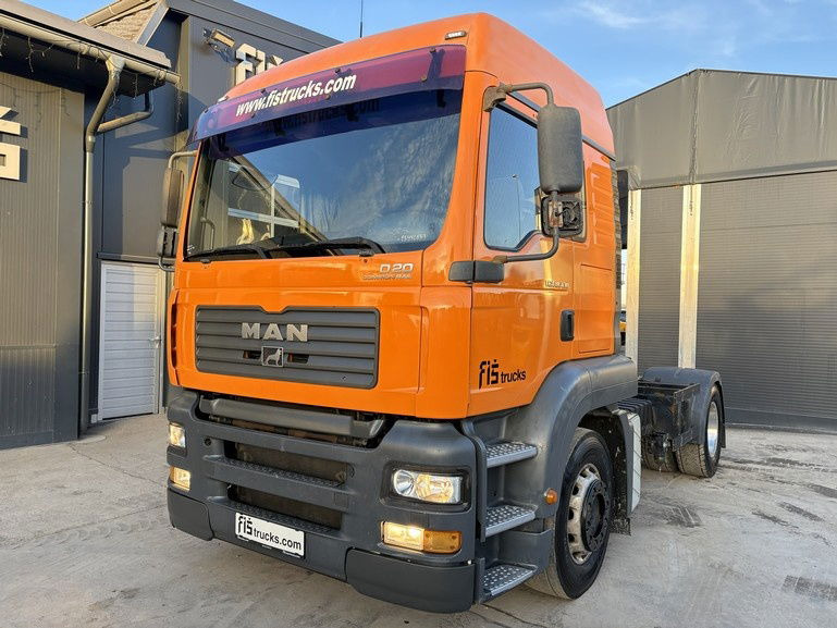 MAN TGA 18.430 4x2 tractor unit - new tyres - Cabeza tractora: foto 1 MAN TGA 18.430 4x2 tractor unit - new tyres - Cabeza tractora: foto 1
