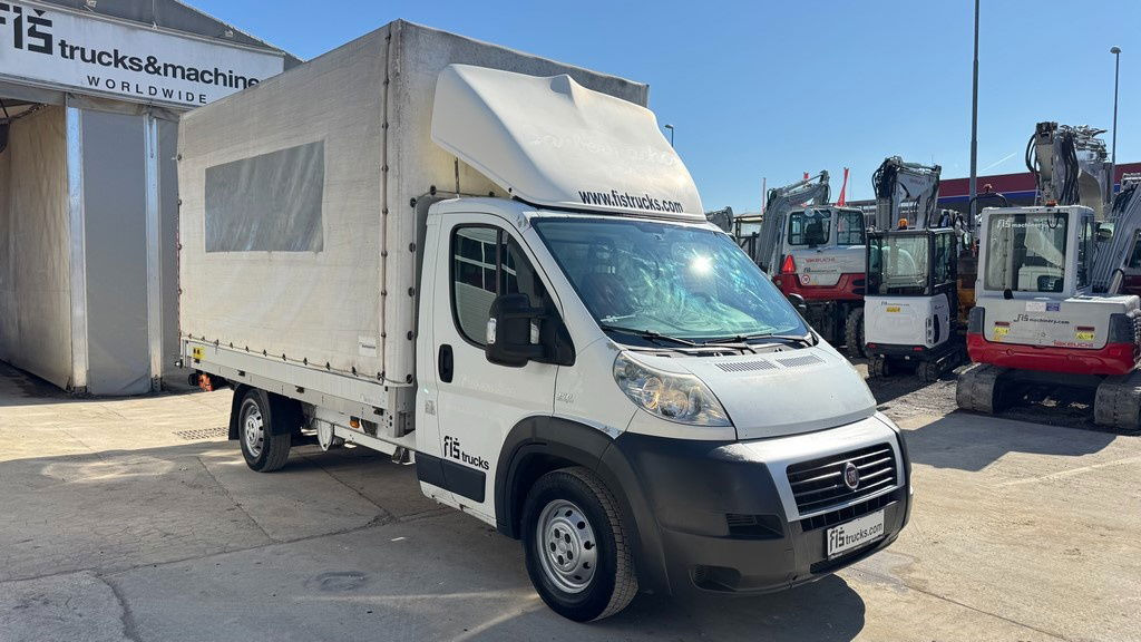 Fiat Ducato 2.3 JTD - 2014 - AIR Condition - Hydraulic Ramp - Furgoneta con lona: foto 3 Fiat Ducato 2.3 JTD - 2014 - AIR Condition - Hydraulic Ramp - Furgoneta con lona: foto 3