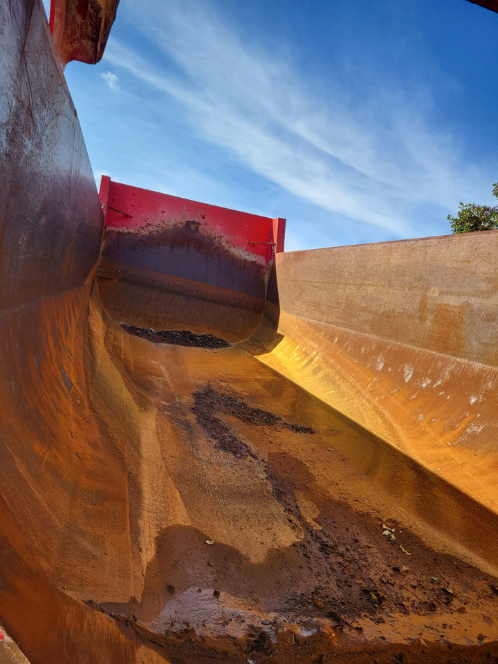 MAN TGA 41.430 8x4 meiller tipper - hydr. back site - Camión volquete: foto 5 MAN TGA 41.430 8x4 meiller tipper - hydr. back site - Camión volquete: foto 5