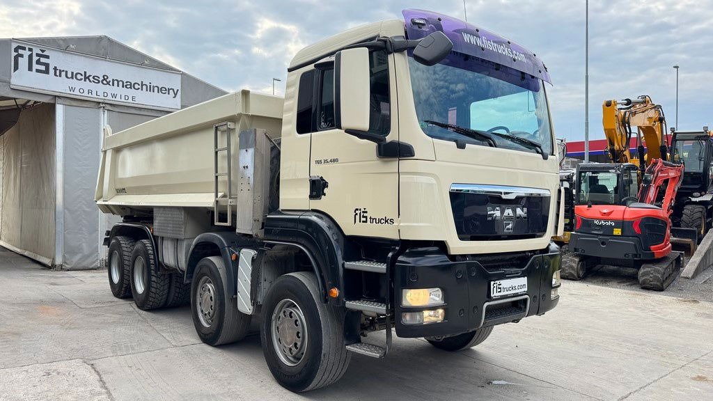 MAN TGS 35.480 8x4 schmitz dumper tipper - Camión volquete: foto 3 MAN TGS 35.480 8x4 schmitz dumper tipper - Camión volquete: foto 3