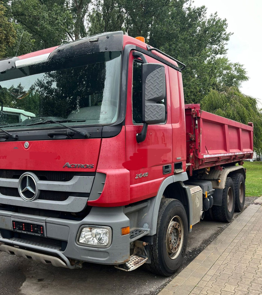 Mercedes-Benz Actros 2648 6X4 3 sided tipper - Camión volquete: foto 2 Mercedes-Benz Actros 2648 6X4 3 sided tipper - Camión volquete: foto 2