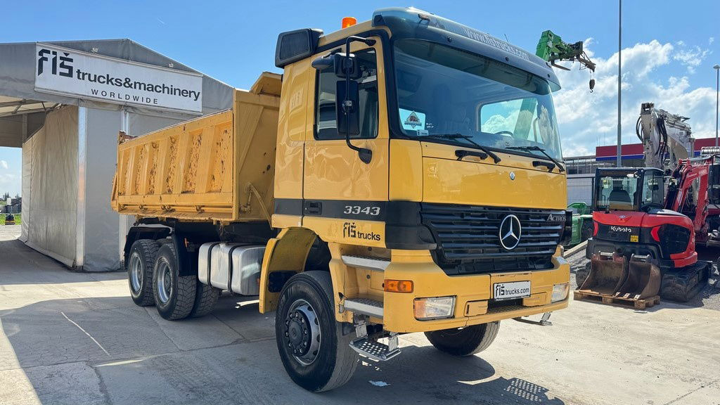 Mercedes-Benz Actros 3343 AK 6x6 3 meiller tipper - bordmatic - Camión volquete: foto 4 Mercedes-Benz Actros 3343 AK 6x6 3 meiller tipper - bordmatic - Camión volquete: foto 4