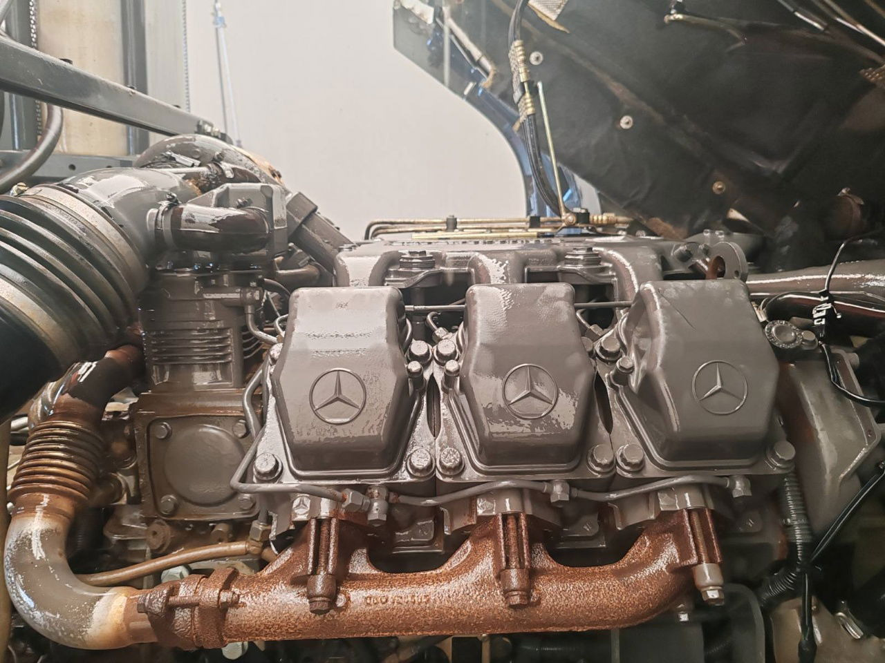 Camión volquete Mercedes-Benz Actros 4141 K 8x6 tipper - 18m3: foto 20