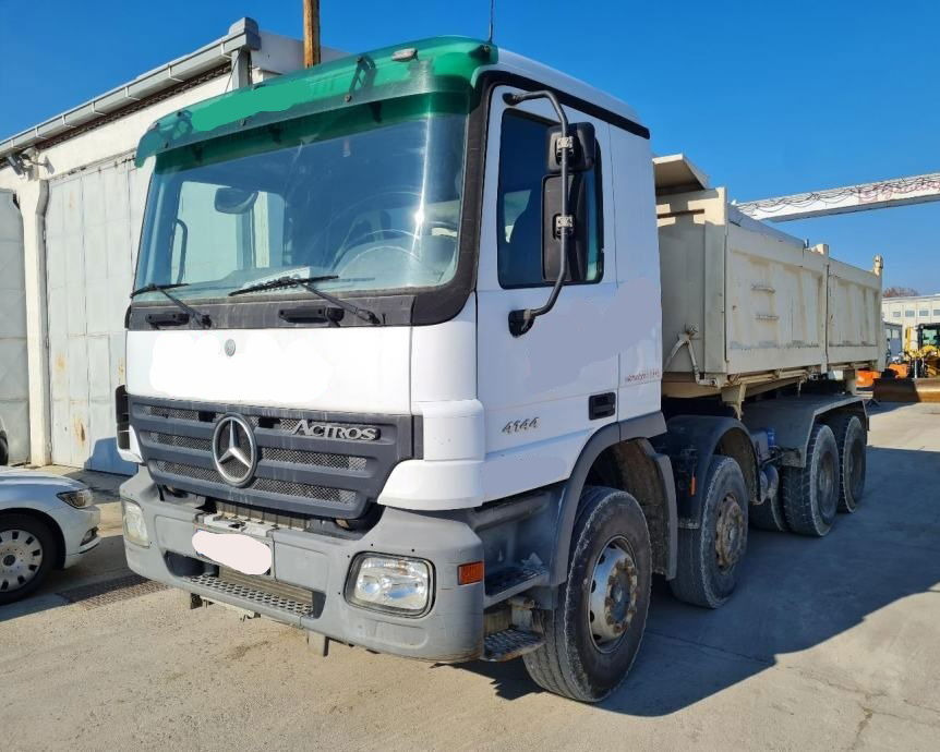 Mercedes-Benz Actros 4144 K 8x4 3 sided tipper - 1st owner - Camión volquete: foto 1 Mercedes-Benz Actros 4144 K 8x4 3 sided tipper - 1st owner - Camión volquete: foto 1