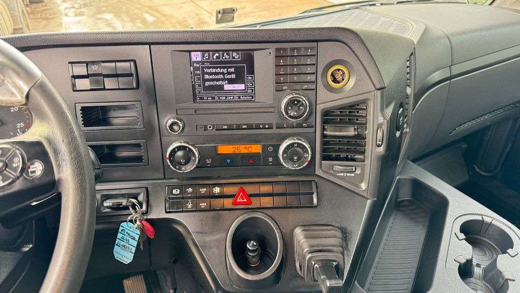 Camión volquete Mercedes-Benz Arocs 2643 6X4 meiller bordmatic tipper: foto 26 Camión volquete Mercedes-Benz Arocs 2643 6X4 meiller bordmatic tipper: foto 26