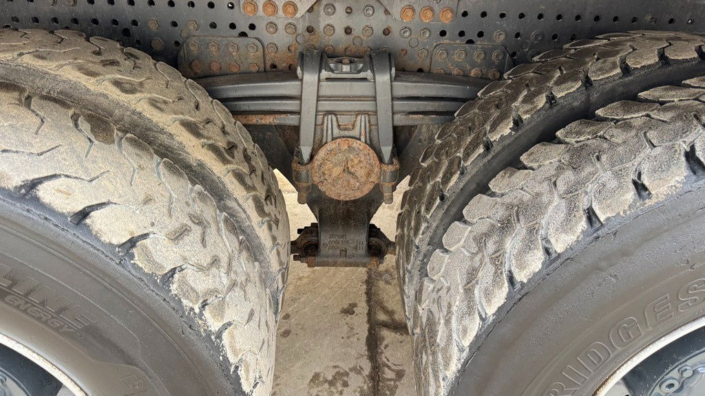 Camión volquete Mercedes-Benz Arocs 2643 6X4 meiller bordmatic tipper: foto 15 Camión volquete Mercedes-Benz Arocs 2643 6X4 meiller bordmatic tipper: foto 15