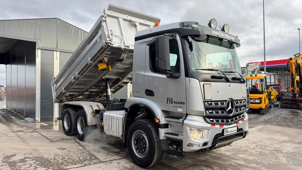 Camión volquete Mercedes-Benz Arocs 2643 6X4 meiller bordmatic tipper: foto 8 Camión volquete Mercedes-Benz Arocs 2643 6X4 meiller bordmatic tipper: foto 8