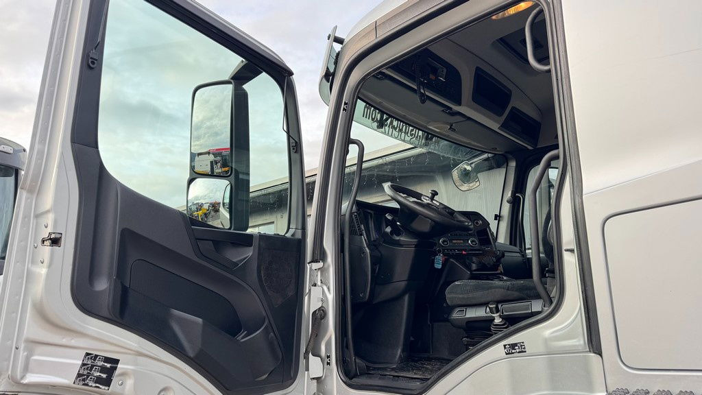 Camión volquete Mercedes-Benz Arocs 2643 6X4 meiller bordmatic tipper: foto 21 Camión volquete Mercedes-Benz Arocs 2643 6X4 meiller bordmatic tipper: foto 21