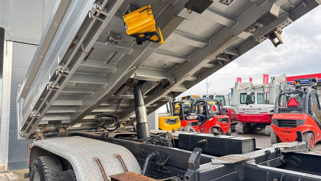 Camión volquete Mercedes-Benz Arocs 2643 6X4 meiller bordmatic tipper: foto 9 Camión volquete Mercedes-Benz Arocs 2643 6X4 meiller bordmatic tipper: foto 9