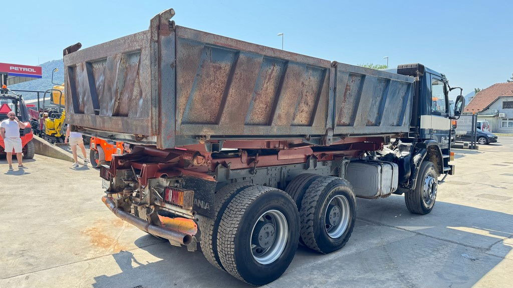 Scania 112 6x4 tipper - full spring - Camión volquete: foto 5 Scania 112 6x4 tipper - full spring - Camión volquete: foto 5