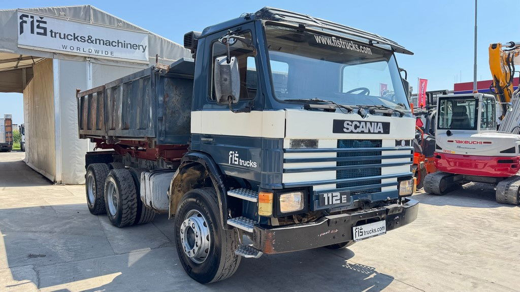 Scania 112 6x4 tipper - full spring - Camión volquete: foto 3 Scania 112 6x4 tipper - full spring - Camión volquete: foto 3