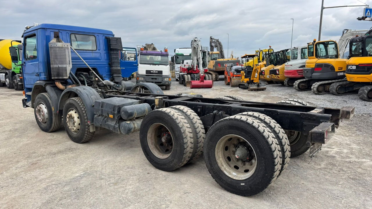 Scania 113H 310 8x4 chassis - full spring - Camión chasis: foto 5 Scania 113H 310 8x4 chassis - full spring - Camión chasis: foto 5