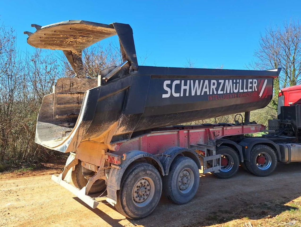 Schwarzmüller SMK10VLN Tipper Trailer - 2 Axle - 24m3 - Semirremolque volquete: foto 5 Schwarzmüller SMK10VLN Tipper Trailer - 2 Axle - 24m3 - Semirremolque volquete: foto 5