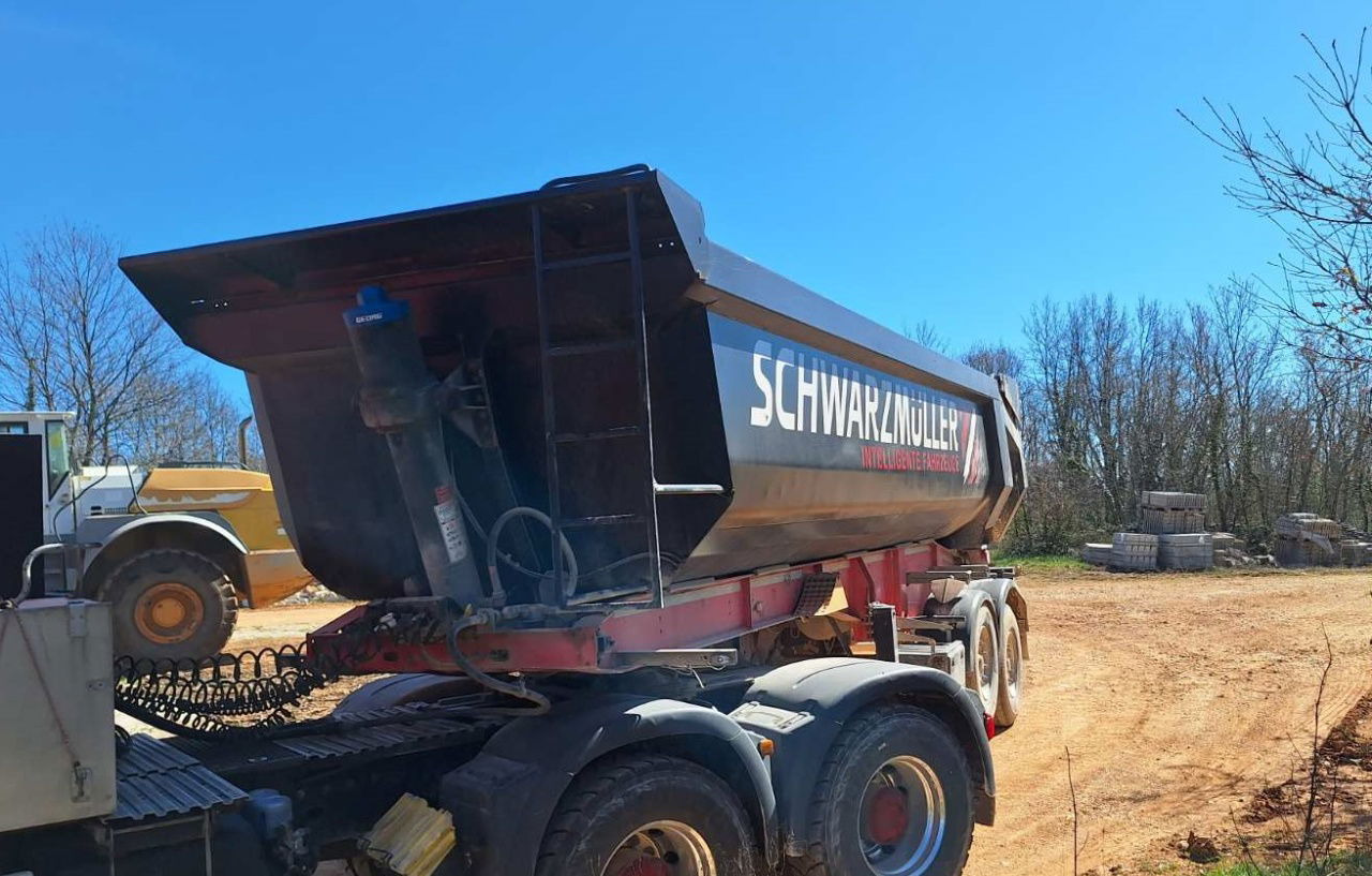 Schwarzmüller SMK10VLN Tipper Trailer - 2 Axle - 24m3 - Semirremolque volquete: foto 3 Schwarzmüller SMK10VLN Tipper Trailer - 2 Axle - 24m3 - Semirremolque volquete: foto 3