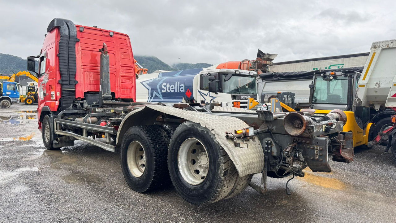 Volvo FH 12 460 6x2 Meiller abroll tipper - motor brake - lifting axle - Camión portacontenedore/ Intercambiable: foto 4 Volvo FH 12 460 6x2 Meiller abroll tipper - motor brake - lifting axle - Camión portacontenedore/ Intercambiable: foto 4