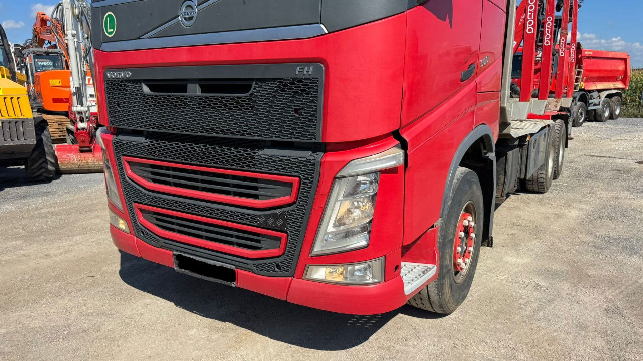 Volvo FH 500 500 6x4 forest truck - Epsilon 110Z - scissors - Camión portacontenedore/ Intercambiable: foto 2 Volvo FH 500 500 6x4 forest truck - Epsilon 110Z - scissors - Camión portacontenedore/ Intercambiable: foto 2