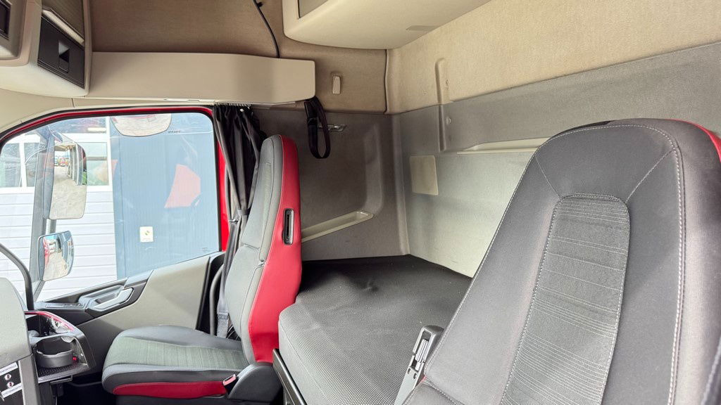 Leasing para  Volvo FH 500 6x4 forest truck - Epsilon 110Z - scissors Volvo FH 500 6x4 forest truck - Epsilon 110Z - scissors: foto 15 Leasing para  Volvo FH 500 6x4 forest truck - Epsilon 110Z - scissors Volvo FH 500 6x4 forest truck - Epsilon 110Z - scissors: foto 15