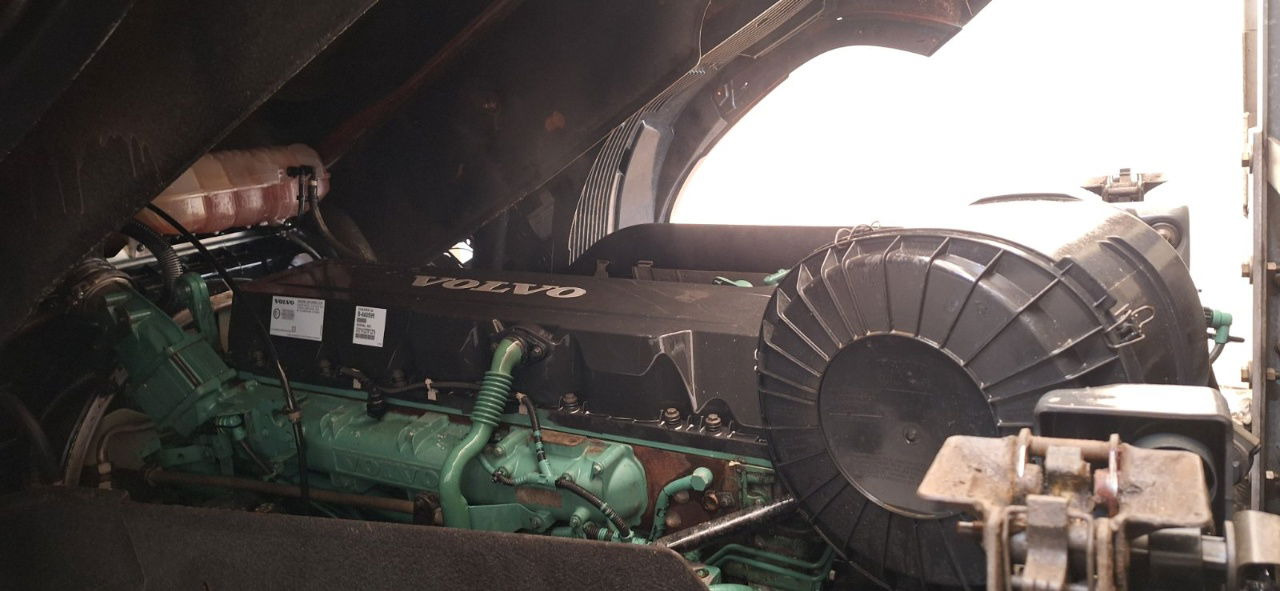 Leasing para  Volvo FH 500 6x4 forest truck - Epsilon 110Z - scissors Volvo FH 500 6x4 forest truck - Epsilon 110Z - scissors: foto 11 Leasing para  Volvo FH 500 6x4 forest truck - Epsilon 110Z - scissors Volvo FH 500 6x4 forest truck - Epsilon 110Z - scissors: foto 11