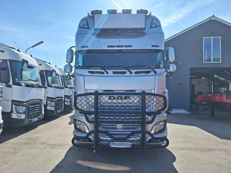 DAF XF 530 XF530 - Cabeza tractora: foto 2 DAF XF 530 XF530 - Cabeza tractora: foto 2