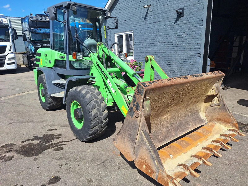 Yanmar V80 - Minicargadora de cadenas: foto 1 Yanmar V80 - Minicargadora de cadenas: foto 1