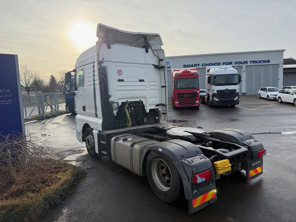 MAN TGX18.460 EURO 6 - Cabeza tractora: foto 4 MAN TGX18.460 EURO 6 - Cabeza tractora: foto 4